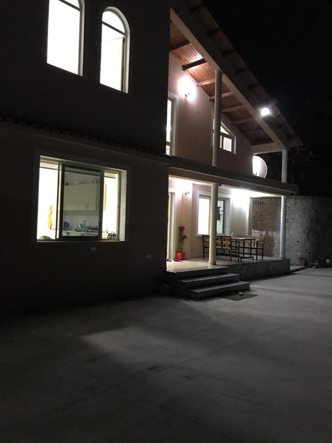 Vila Ama Kruje Bed & Breakfast Dış mekan fotoğraf
