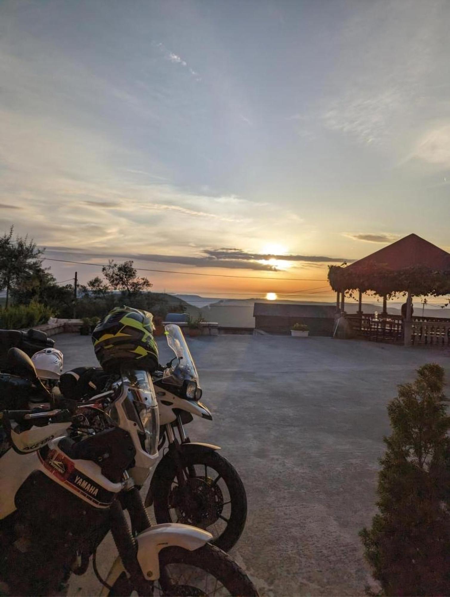 Vila Ama Kruje Bed & Breakfast Dış mekan fotoğraf